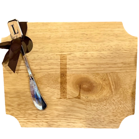 Mud Pie Other - NWOT Mud Pie Charcuterie board & spreader set with letter L